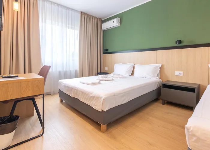 Select ゲストハウス テキルギオル