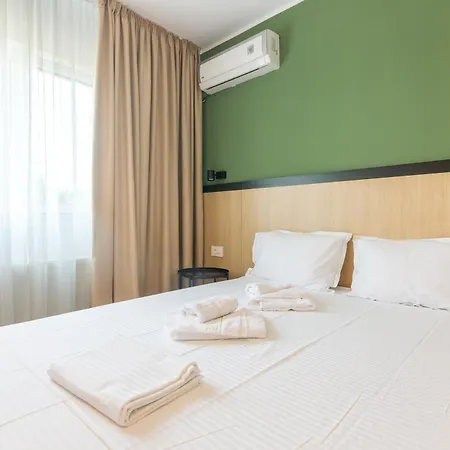 招待所 Select 泰基尔吉奥尔